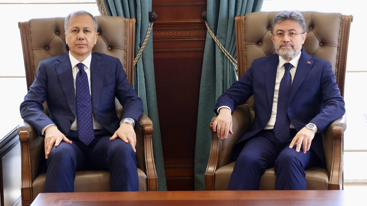 Yumaklı ve Yerlikaya başıboş köpek sorununu görüştü