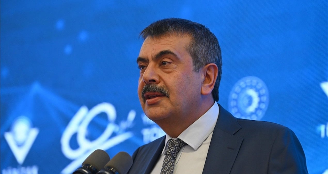 SON DAKİKA: Bakan Tekin’den proje okullarındaki atamalara ilişkin açıklama